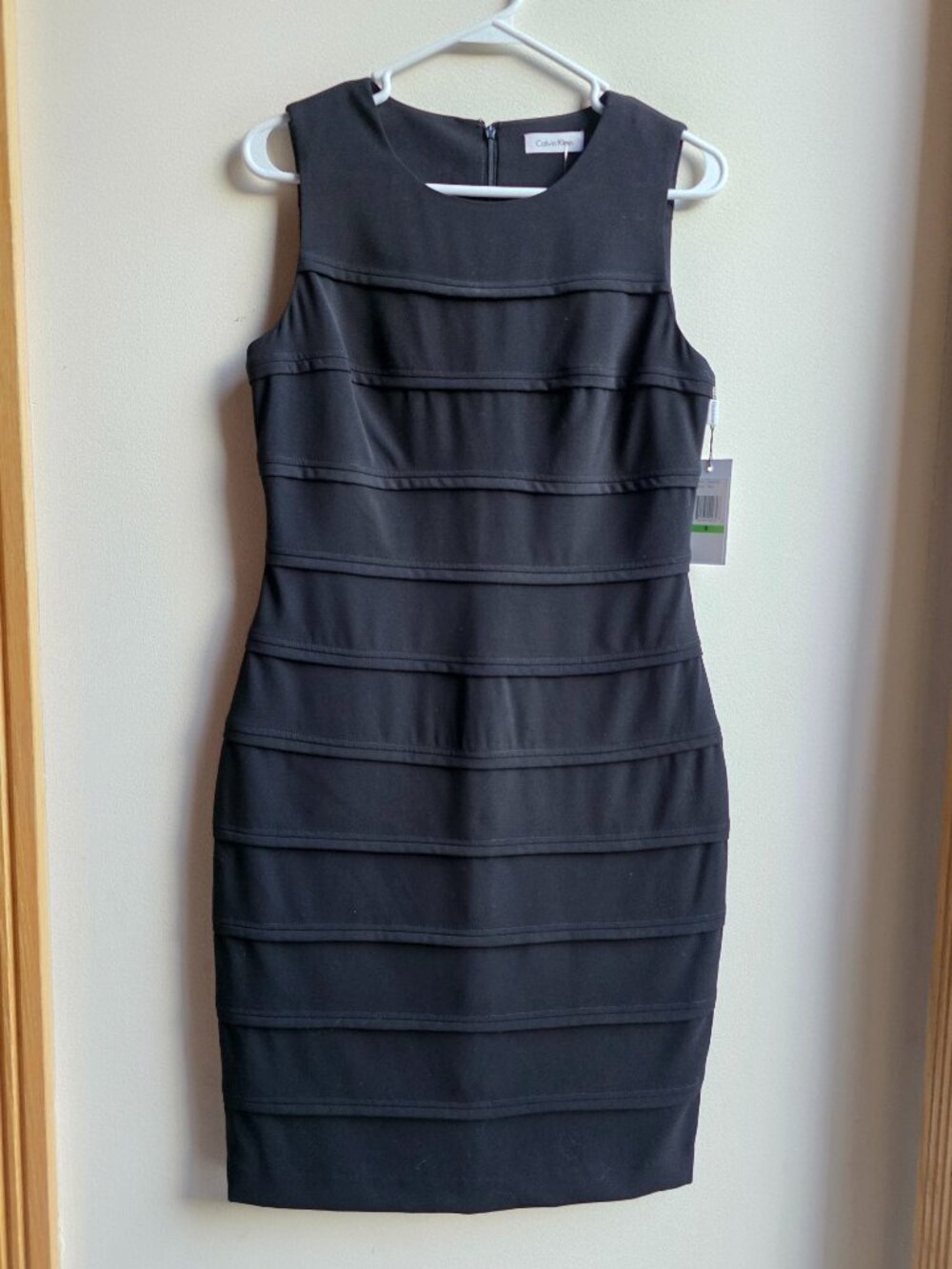 NWT Calvin Klein Black Sleeveless Tiered Bandage Sheath Dress Size 8